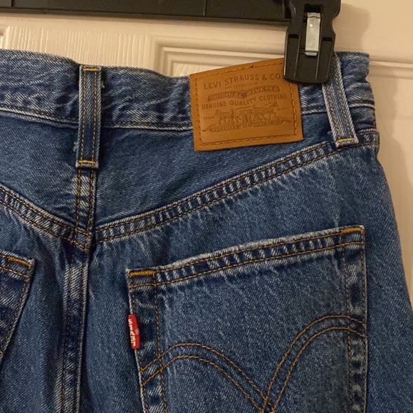 Levi Jeans - Picture 5 of 6